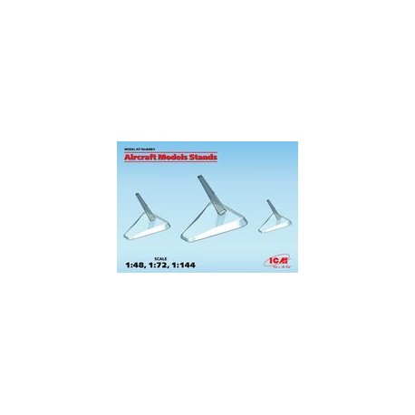 Aircraft Models stands